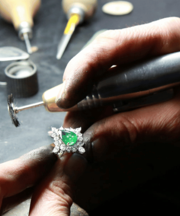 Technology in Jewelry Design: Innovations Shaping the Industry
